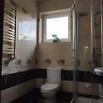 Dom W Okolicach Czchowa Wytrzyszczka