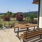 Dom W Okolicach Czchowa * Wytrzyszczka